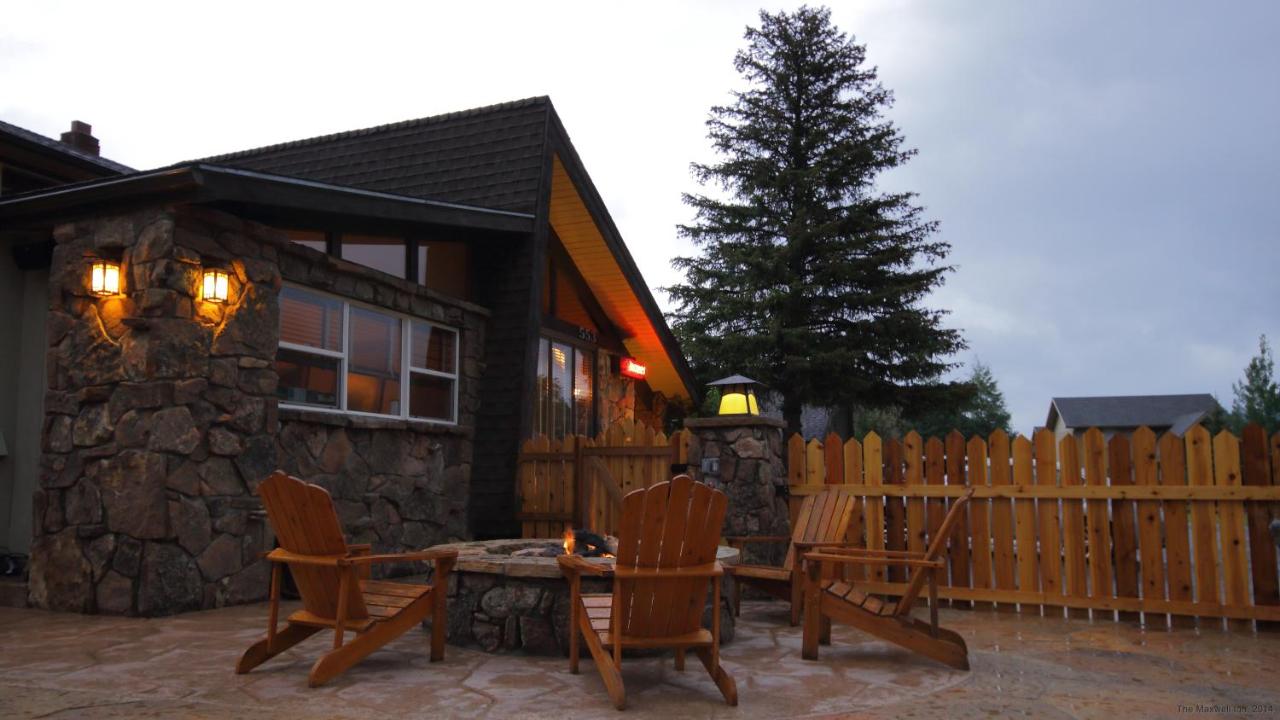  | The Maxwell Inn