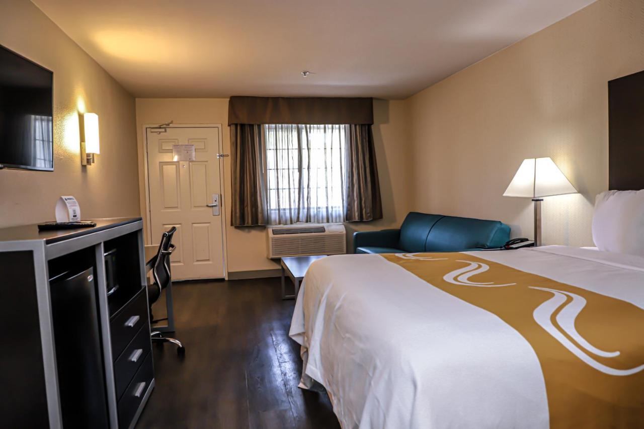 Suite, 1 King Bed with Sofa Bed, Non Smoking at Quality Inn & Suites Camarillo - Oxnard