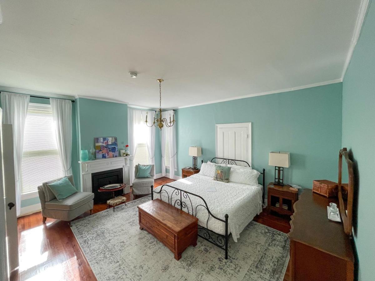  | Meadows Inn
