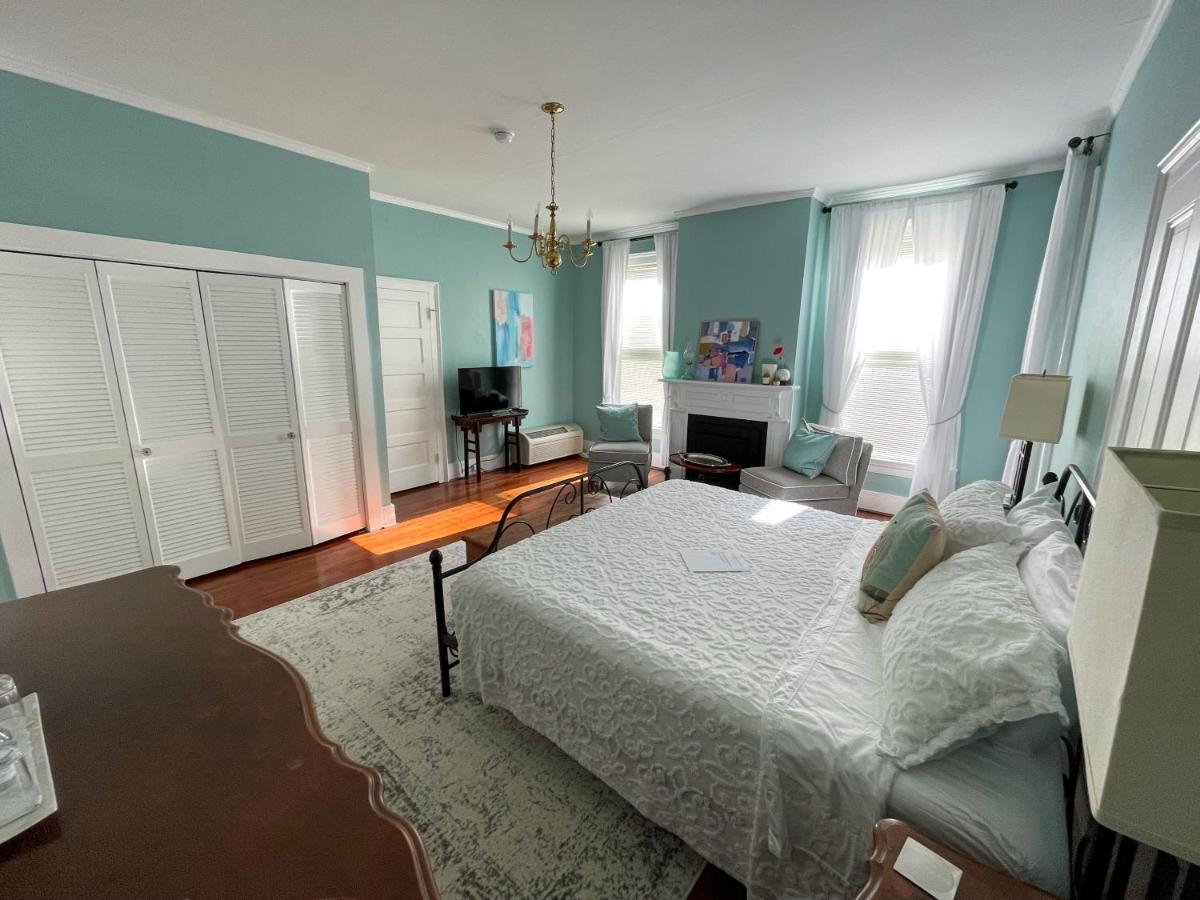  | Meadows Inn