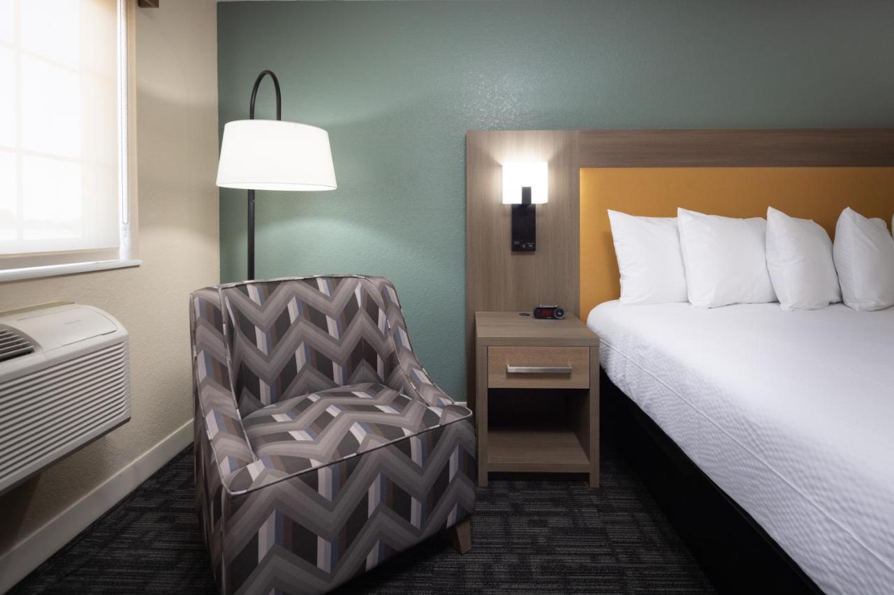 King Room at Comfort Inn Hayward - Oakland South