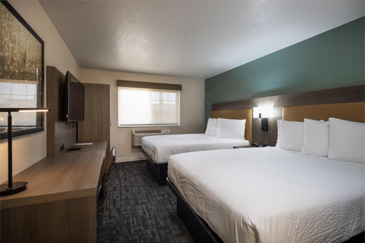 Queen Room with Two Queen Beds at Comfort Inn Hayward - Oakland South