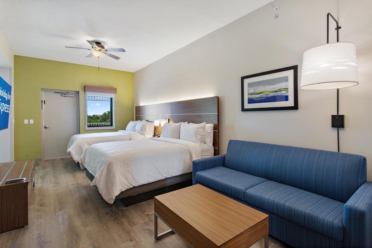 Two Bedroom Apartment at Holiday Inn Express St. Augustine - Vilano Beach by IHG