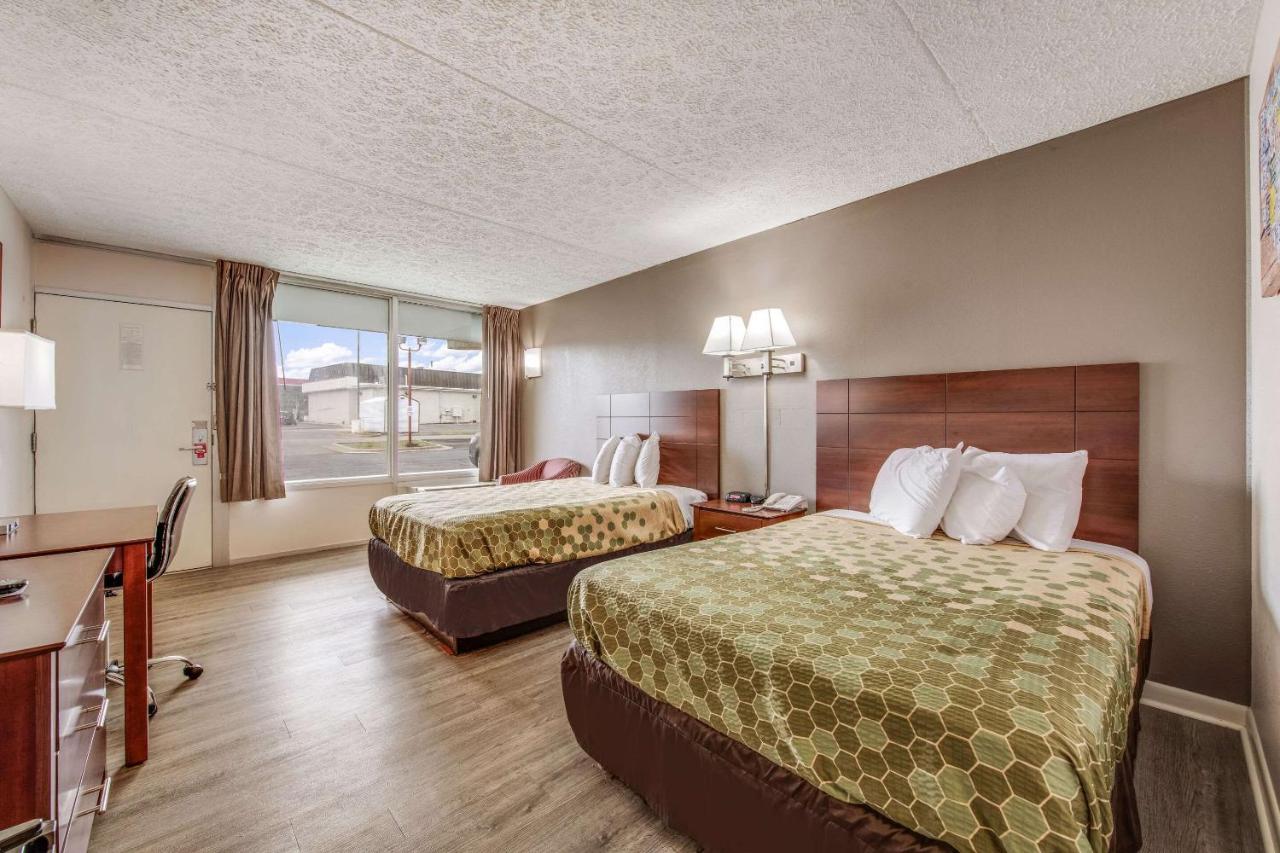 | Econo Lodge Eden