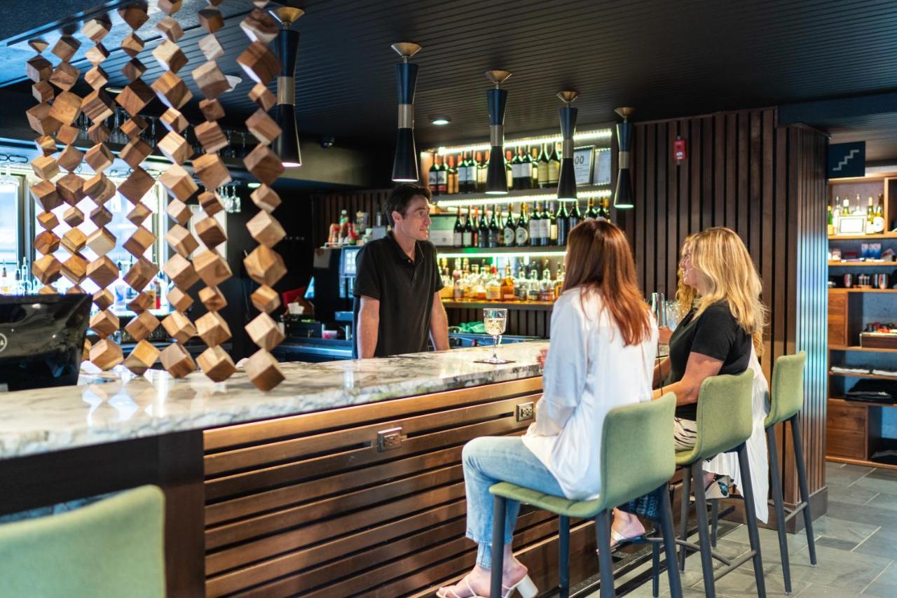 | The Earl in Charlevoix