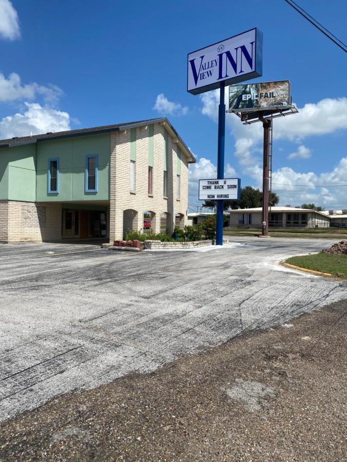 | Valley View Inn