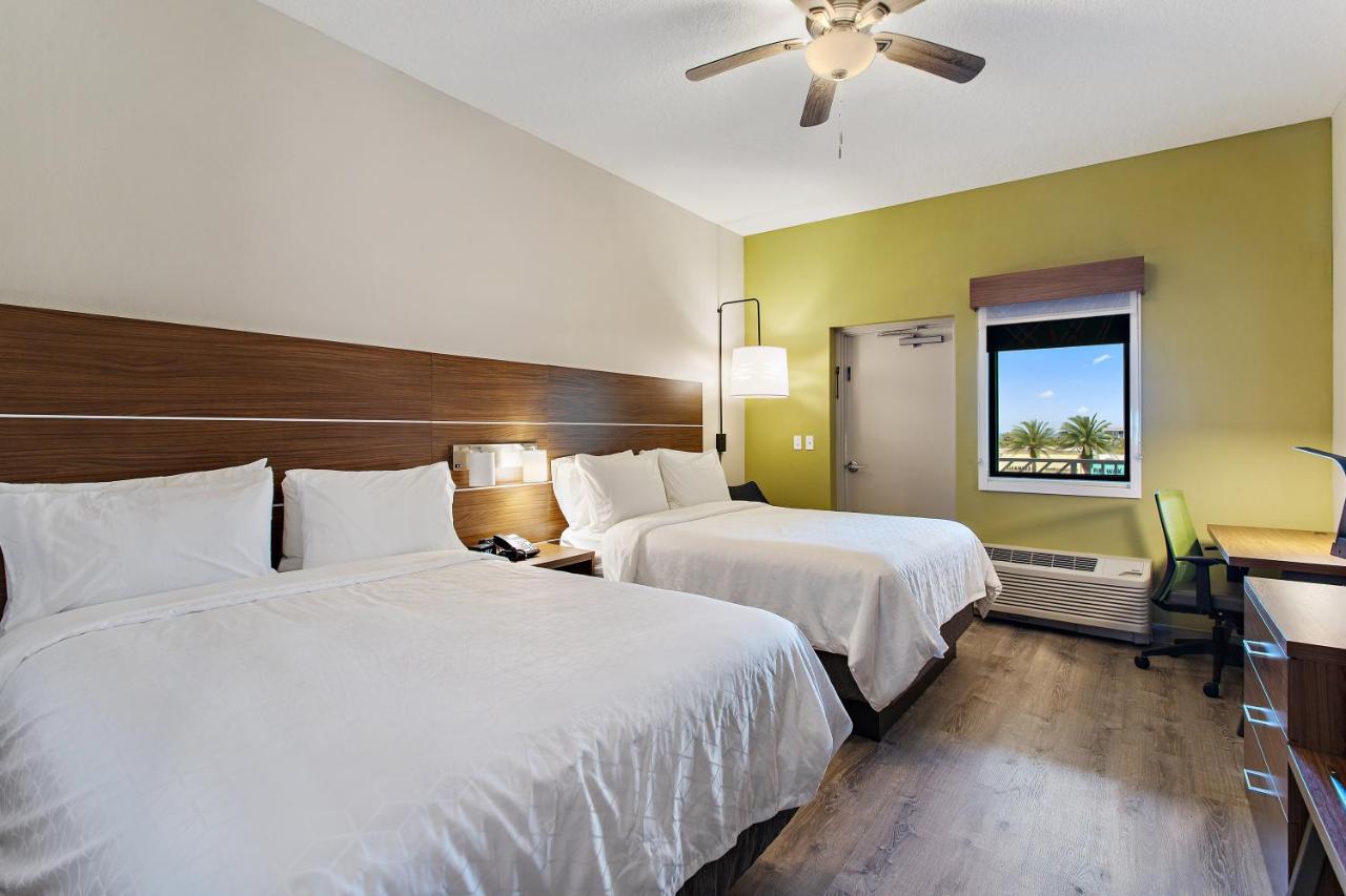 Queen Room with Two Queen Beds - Mobility Accessible/Non-Smoking at Holiday Inn Express St. Augustine - Vilano Beach by IHG
