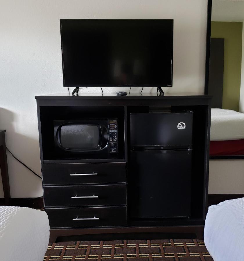 Full Room with Two Full Beds - Non-Smoking at Super 8 by Wyndham La Crosse