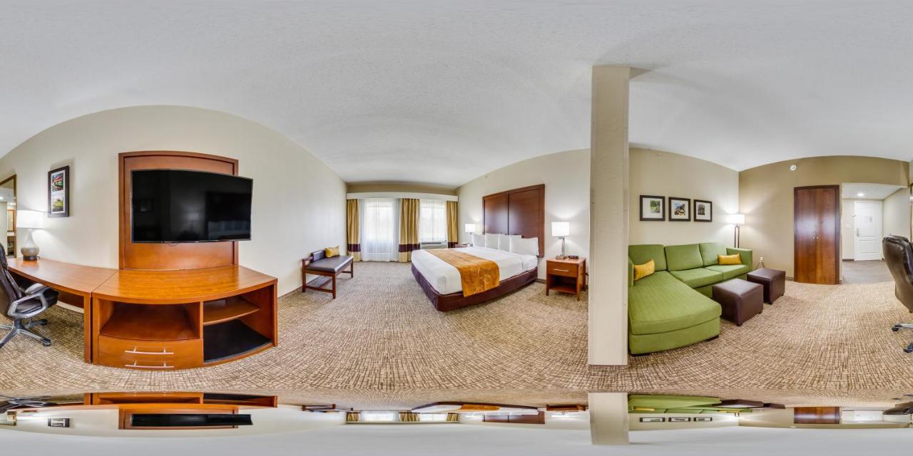 | Aspire Hotel and Suites
