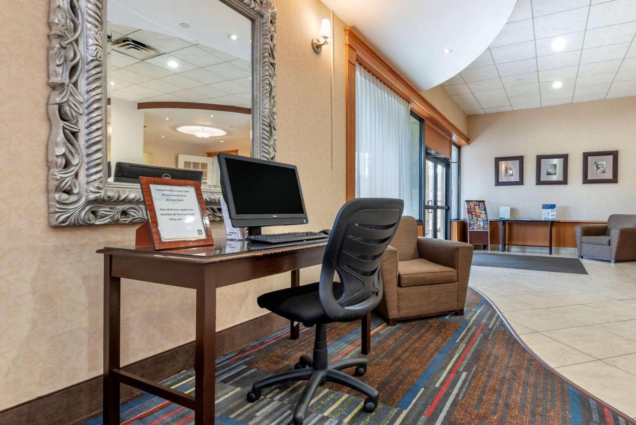  | Quality Inn & Suites Vestal Binghamton near University