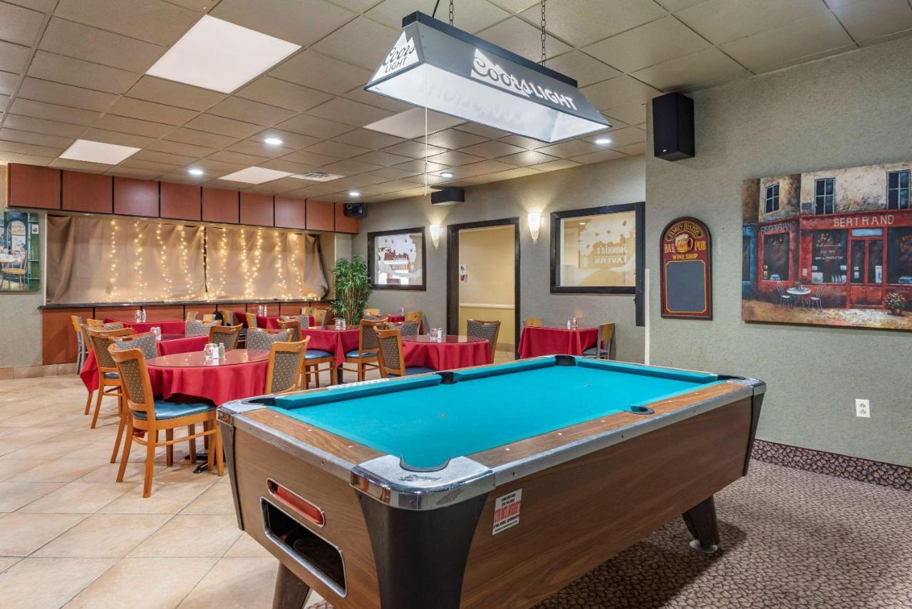 | Quality Inn & Suites Vestal Binghamton near University