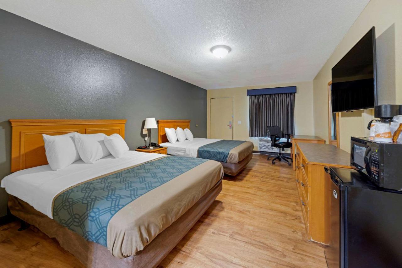| Econo Lodge Pryor