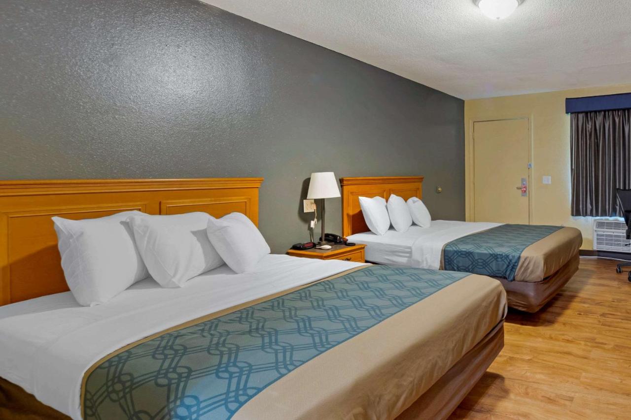 | Econo Lodge Pryor