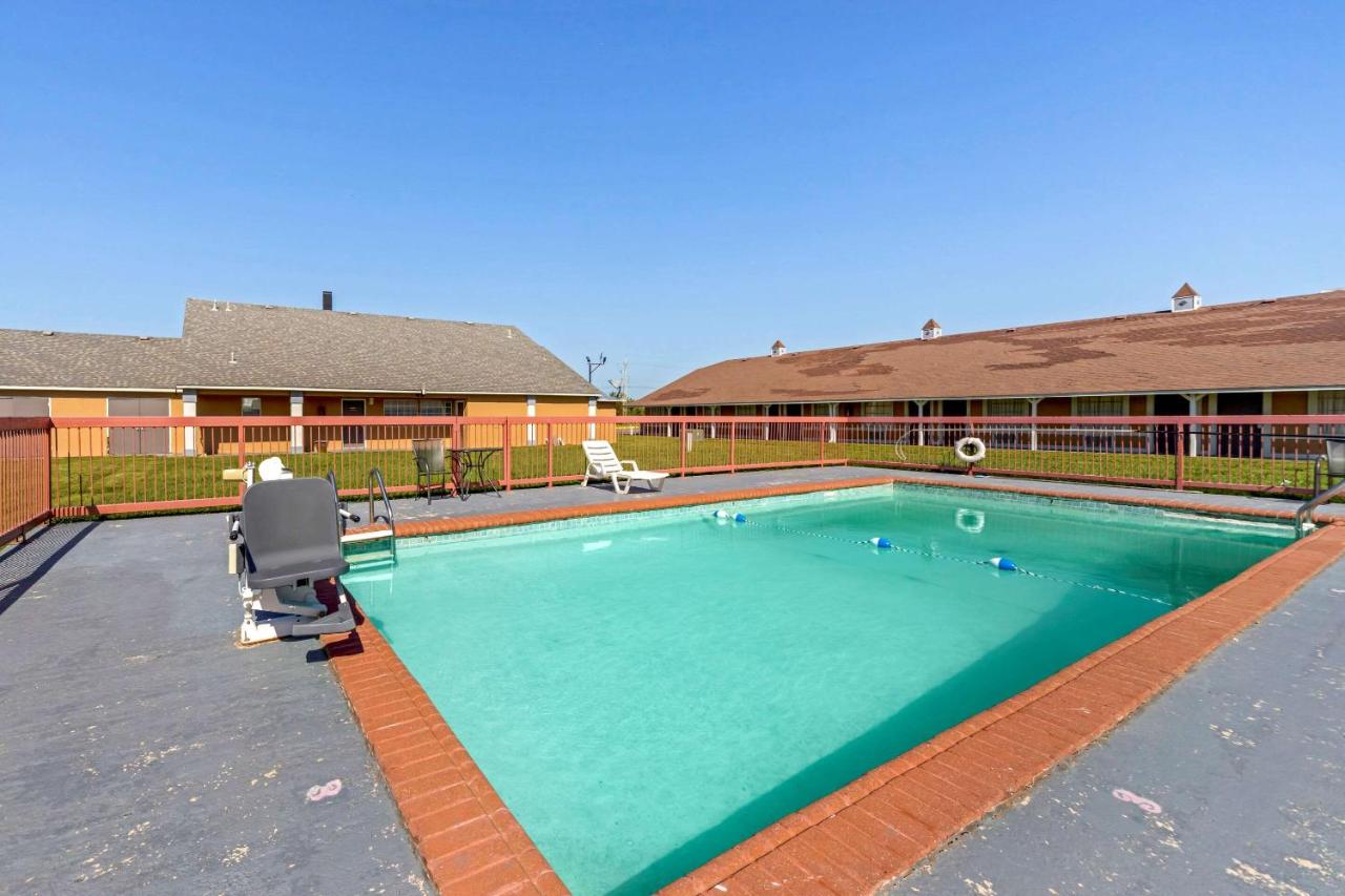 | Econo Lodge Pryor