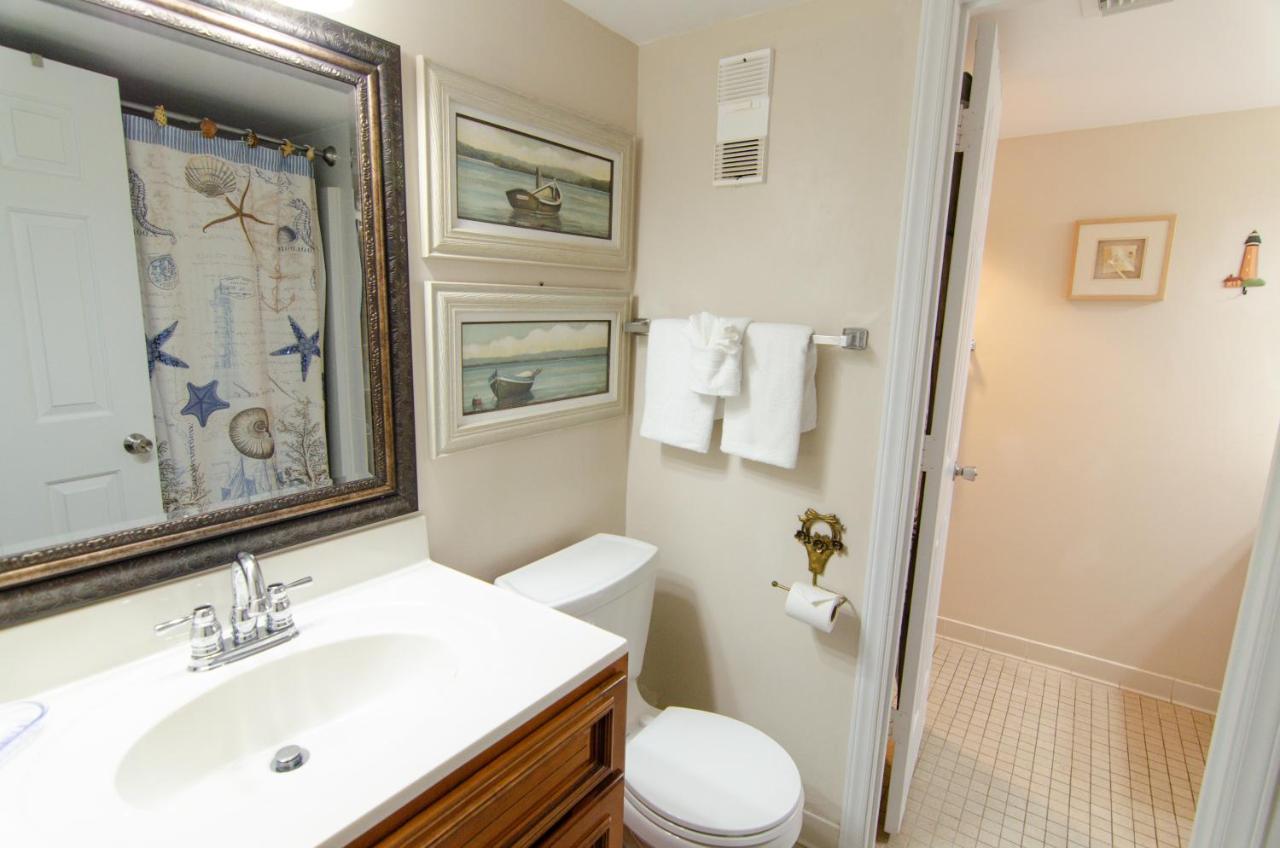 One-Bedroom Suite at Forest Dunes Resort