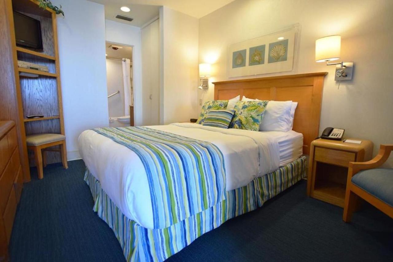One-Bedroom Suite at Laguna Surf