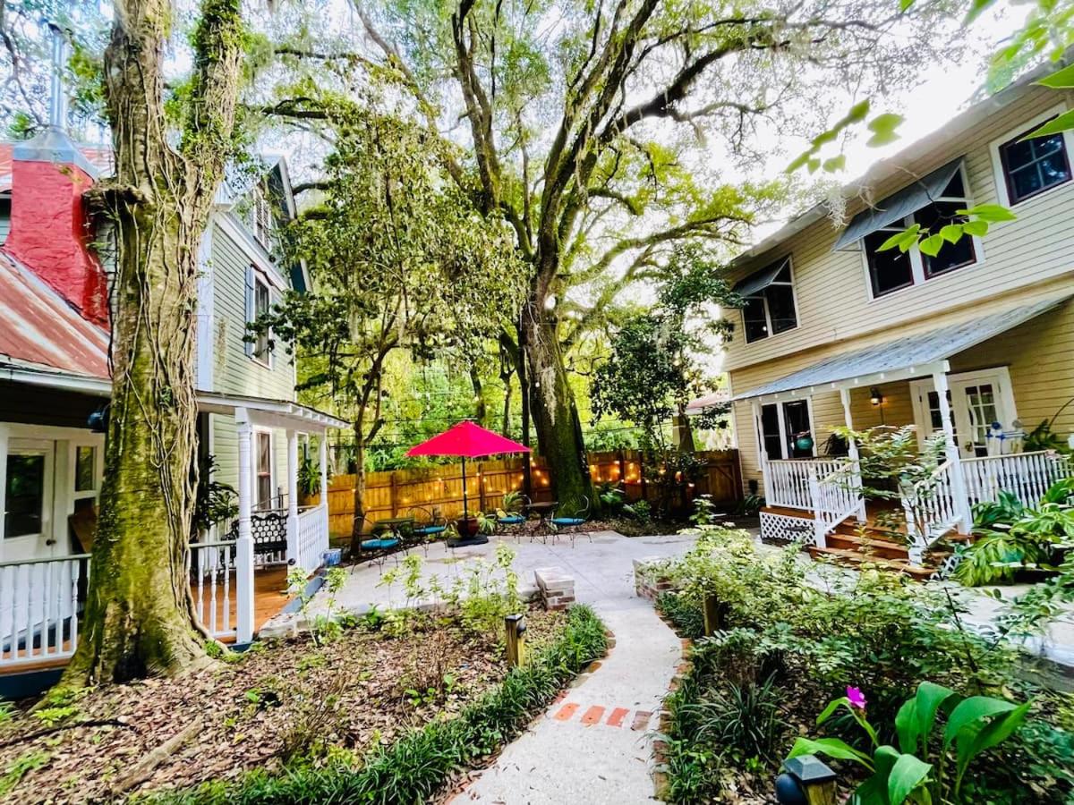 | Grady House Bed and Breakfast