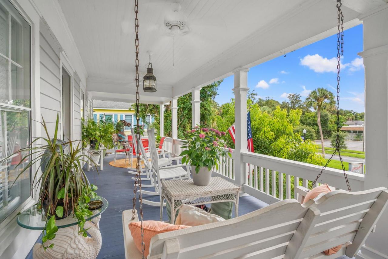 | Goodbread House Bed and Breakfast