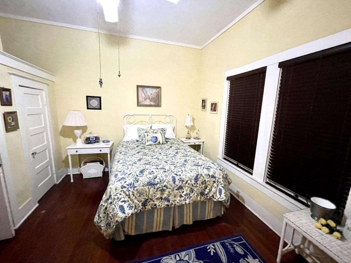 | Grady House Bed and Breakfast