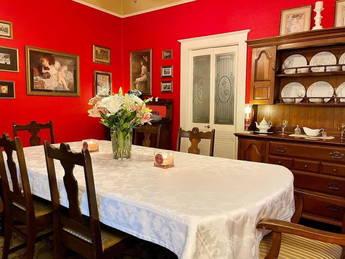 | Grady House Bed and Breakfast