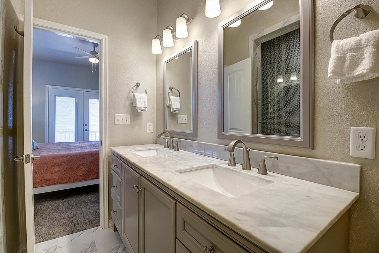| Meridian Condos 1