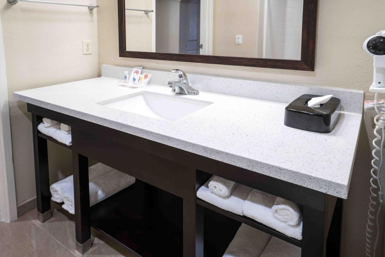 Double Suite - Non-Smoking at Comfort Suites Fresno River Park