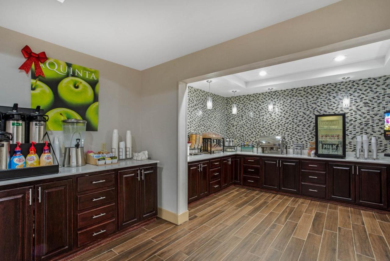 | La Quinta by Wyndham Norwich-Plainfield-Casino