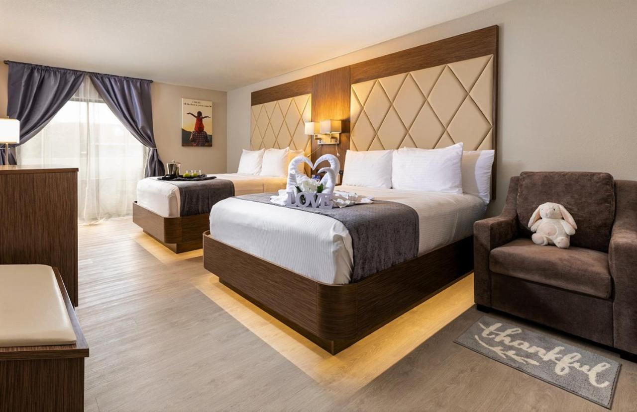 Double Room with Lake View at Palazzo Lakeside Hotel