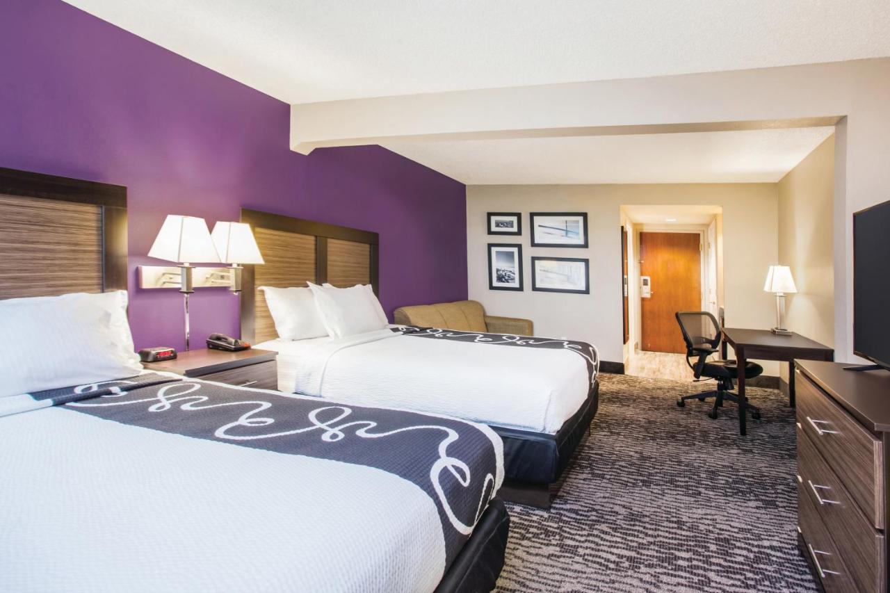 Executive Queen Room with Two Queen Beds - Non-Smoking at La Quinta Inn & Suites by Wyndham Clearwater South