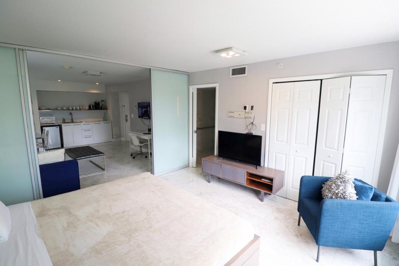 | Cento Collins Stays by Mercury South Beach