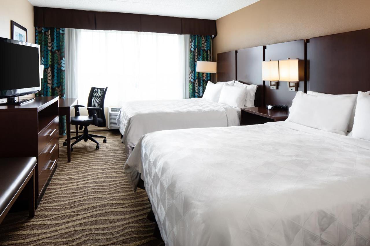 | Holiday Inn Hotel & Suites Overland Park-West, an IHG Hotel