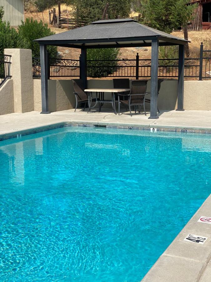 | Country Inn Sonora