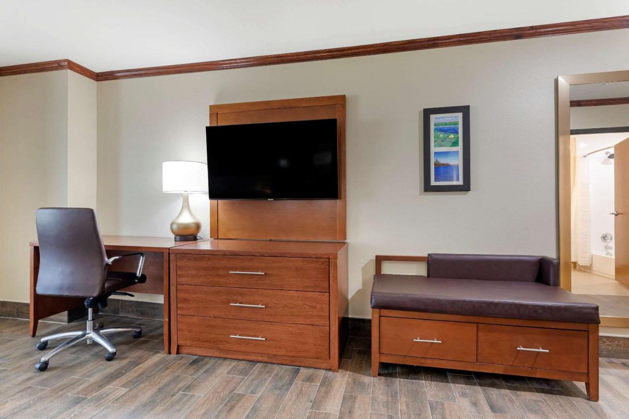 Executive King Suite with Sofa Bed - Non smoking at Comfort Suites West Monroe near Ike Hamilton Expo Center