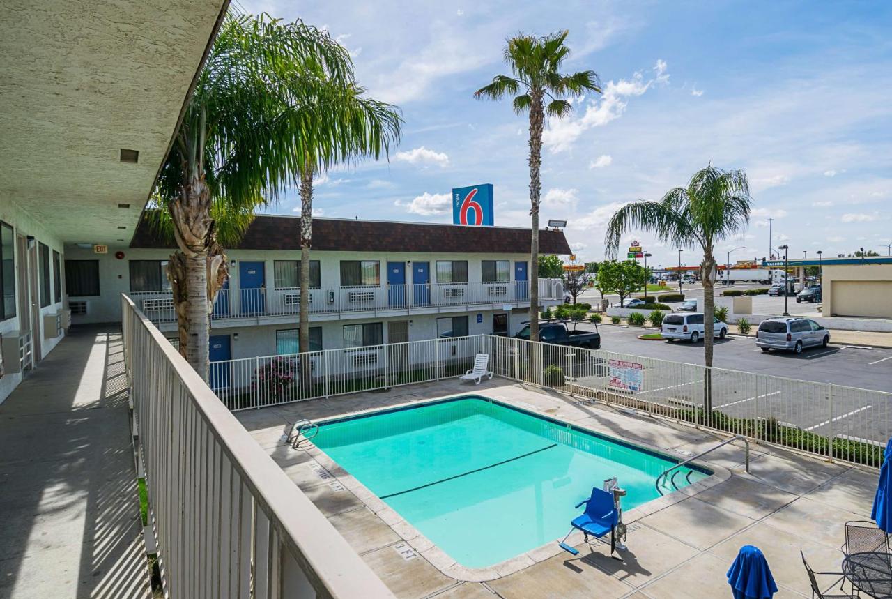 | Motel 6 Lost Hills / Buttonwillow Racetrack