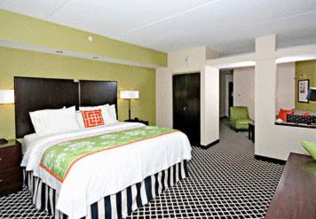 | Fairfield Inn Suites Elkin Jonesville
