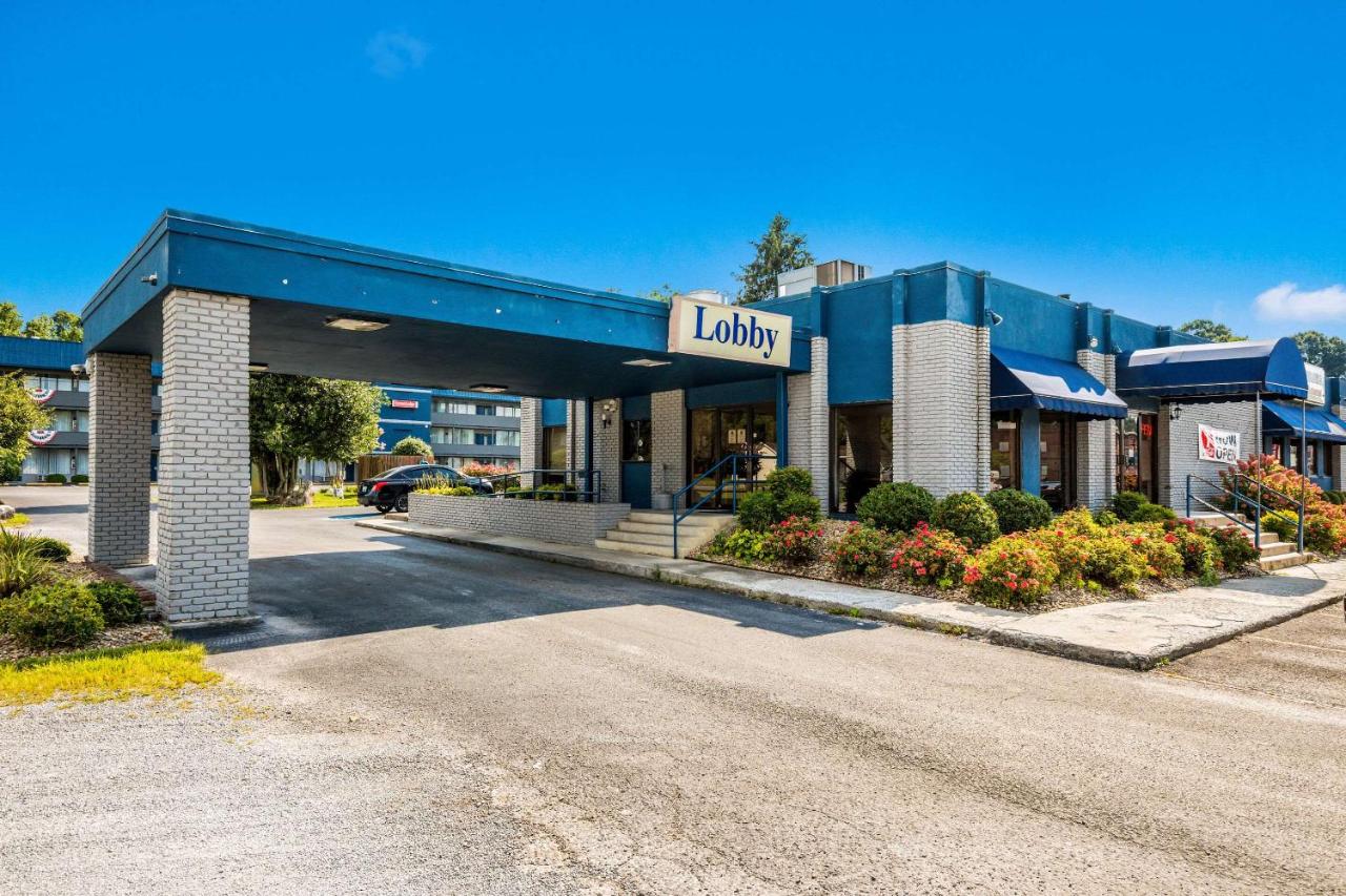 | Suburban Studios Middlesboro
