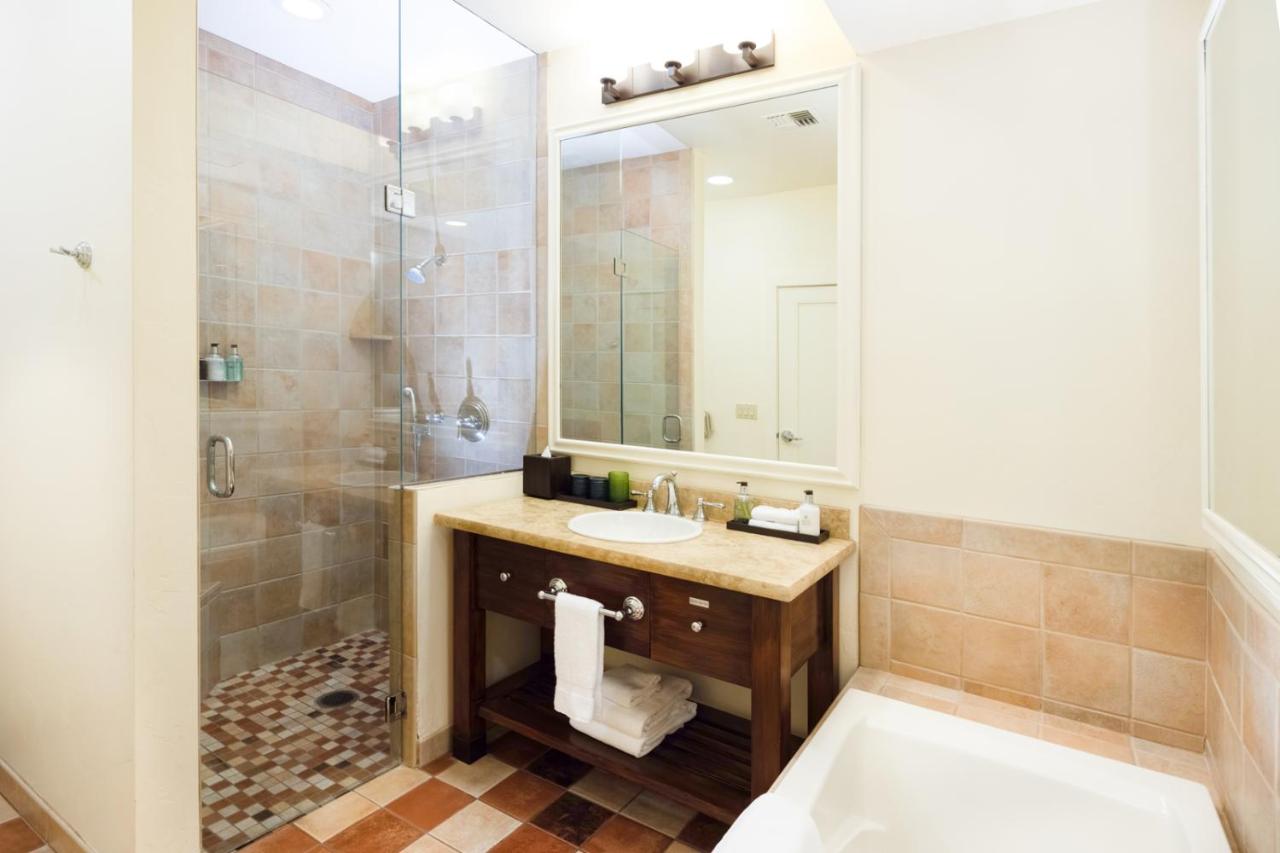 Premier Double Queen Room at The Quail