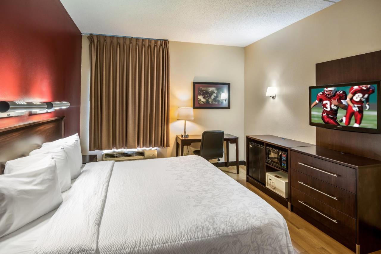 | Red Roof Inn PLUS+ South Deerfield - Amherst