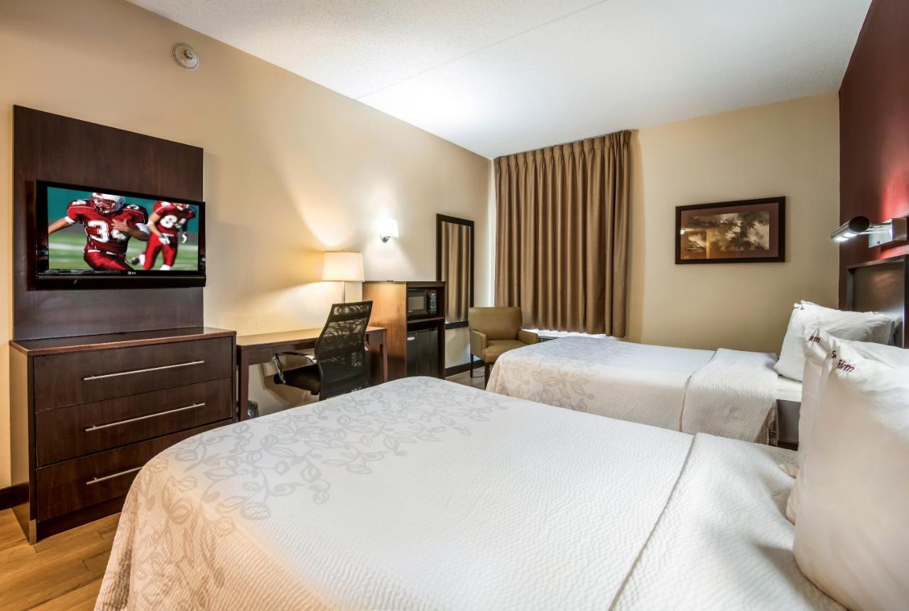 | Red Roof Inn PLUS+ South Deerfield - Amherst