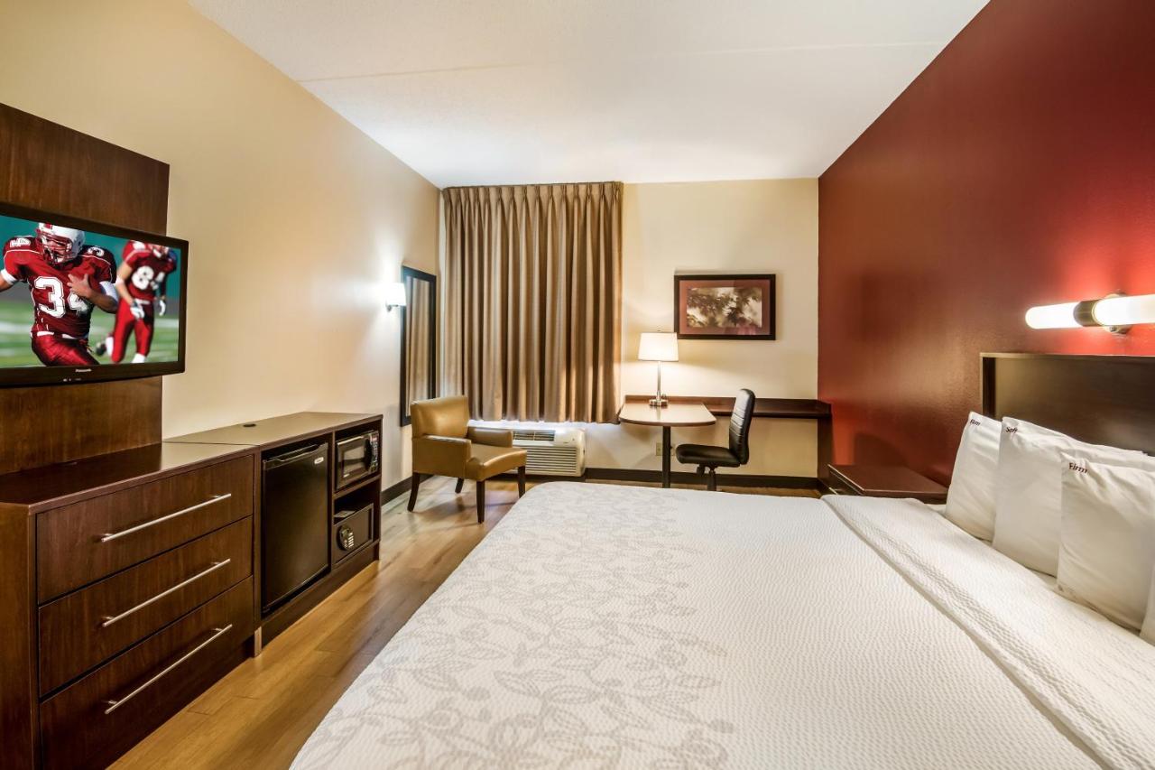 | Red Roof Inn PLUS+ South Deerfield - Amherst