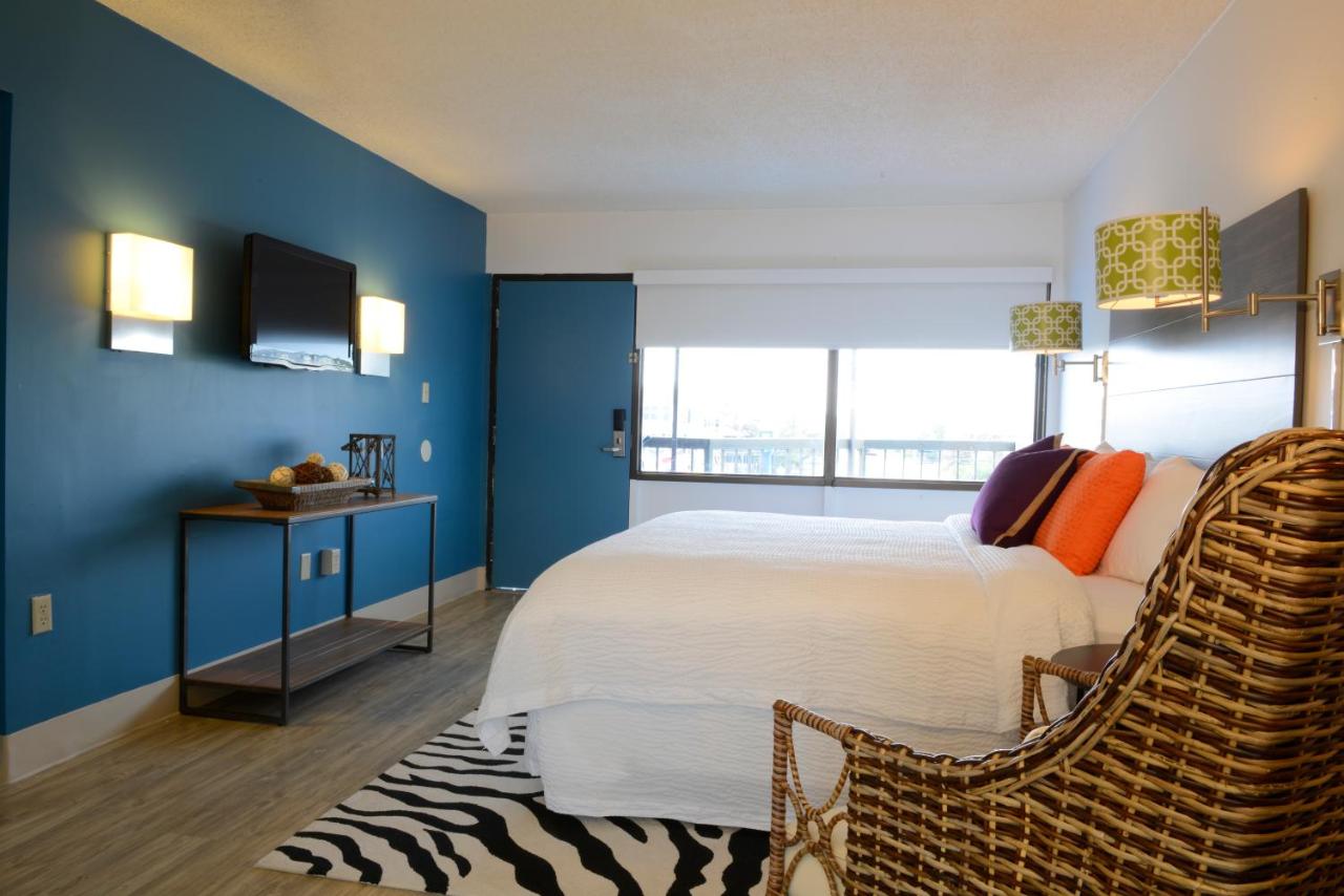 King Suite at Beach House Dewey