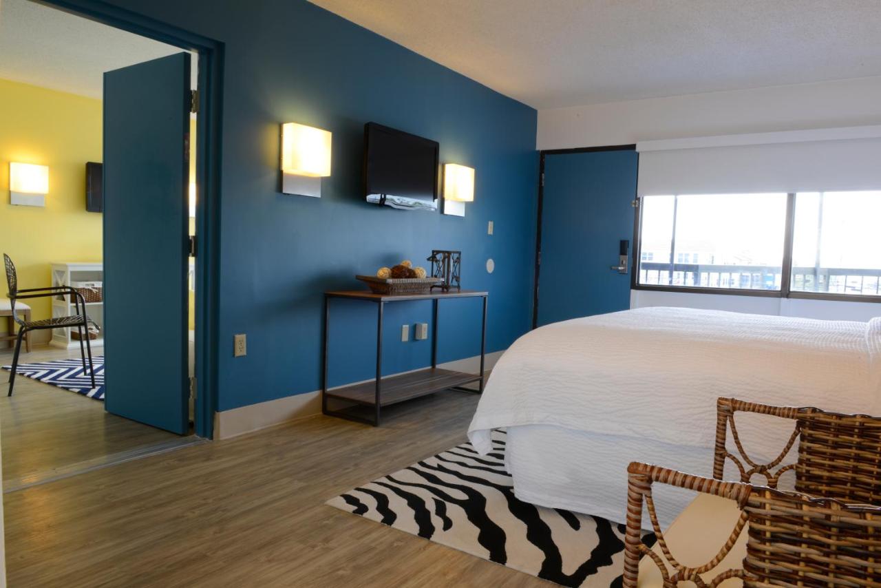 King Suite at Beach House Dewey