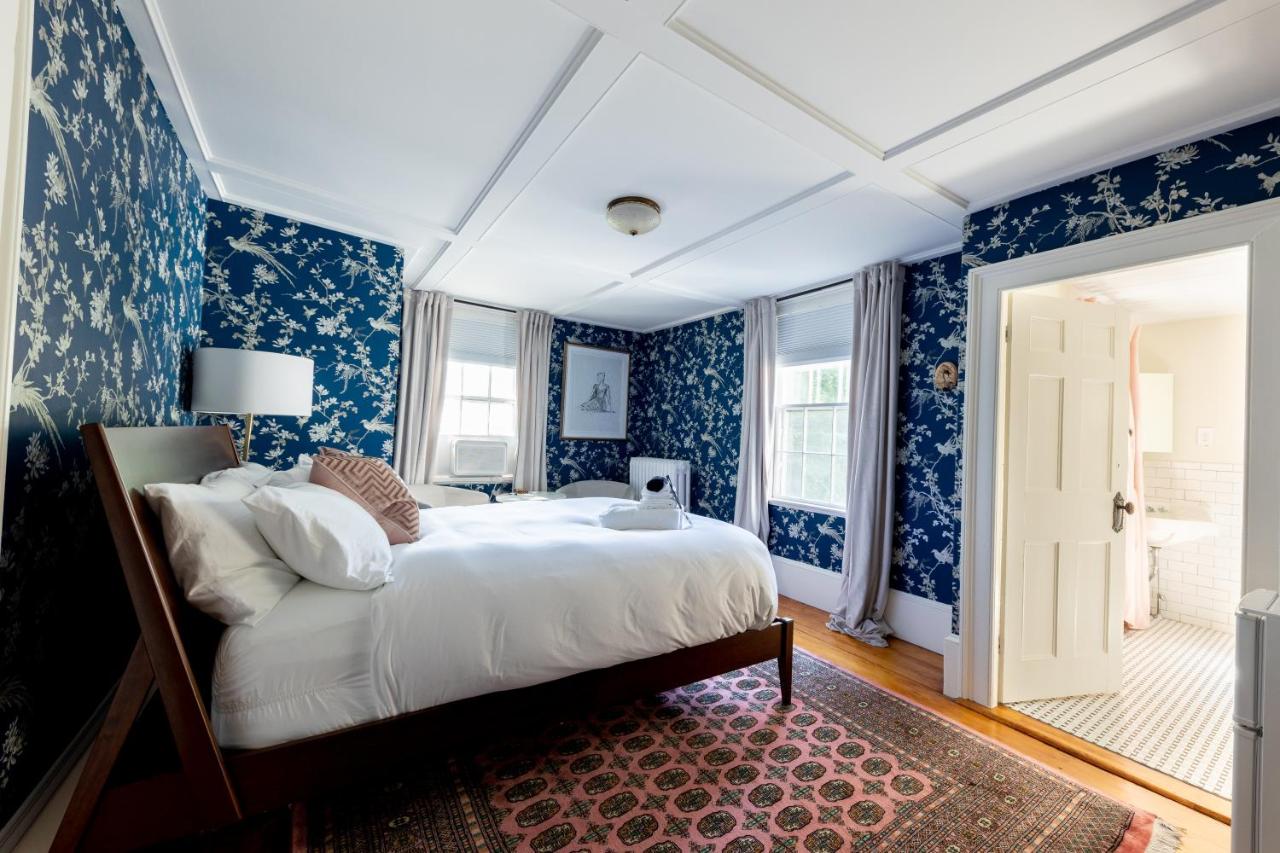  | Sally Webster Inn
