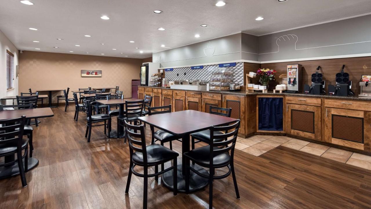 | SureStay Plus Hotel by Best Western Albuquerque I-40 Eubank