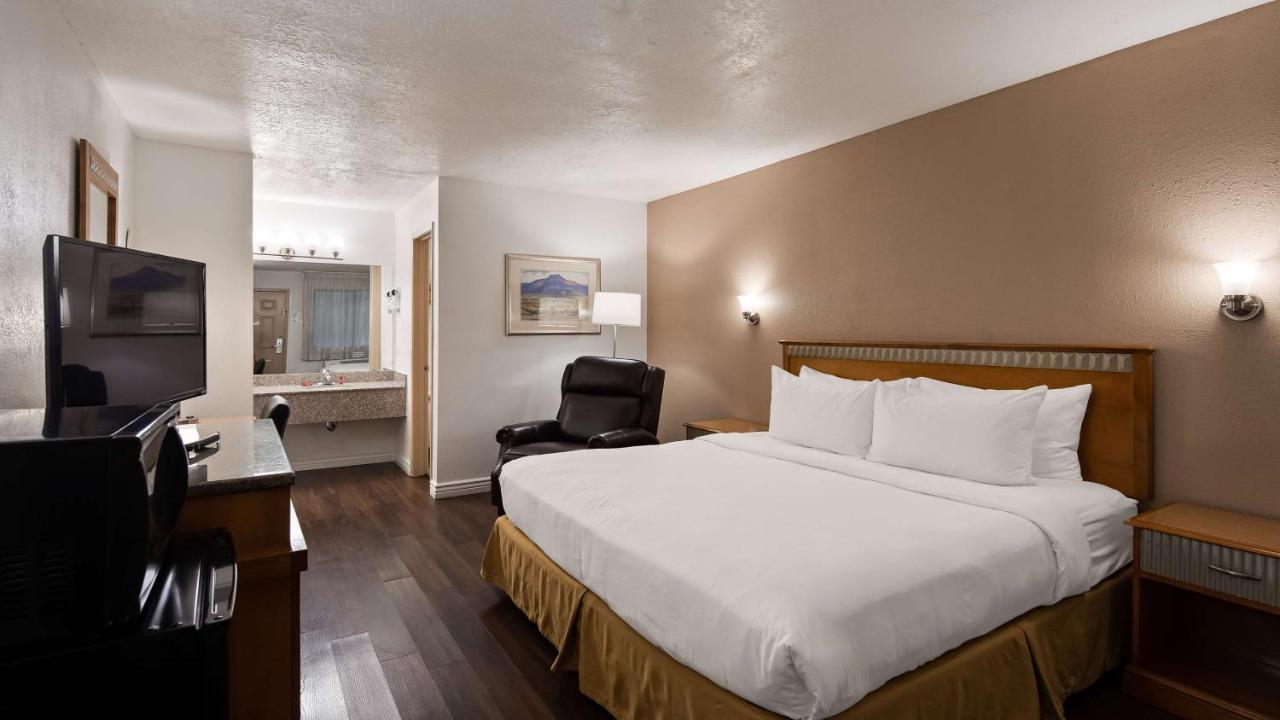 | SureStay Plus Hotel by Best Western Albuquerque I-40 Eubank