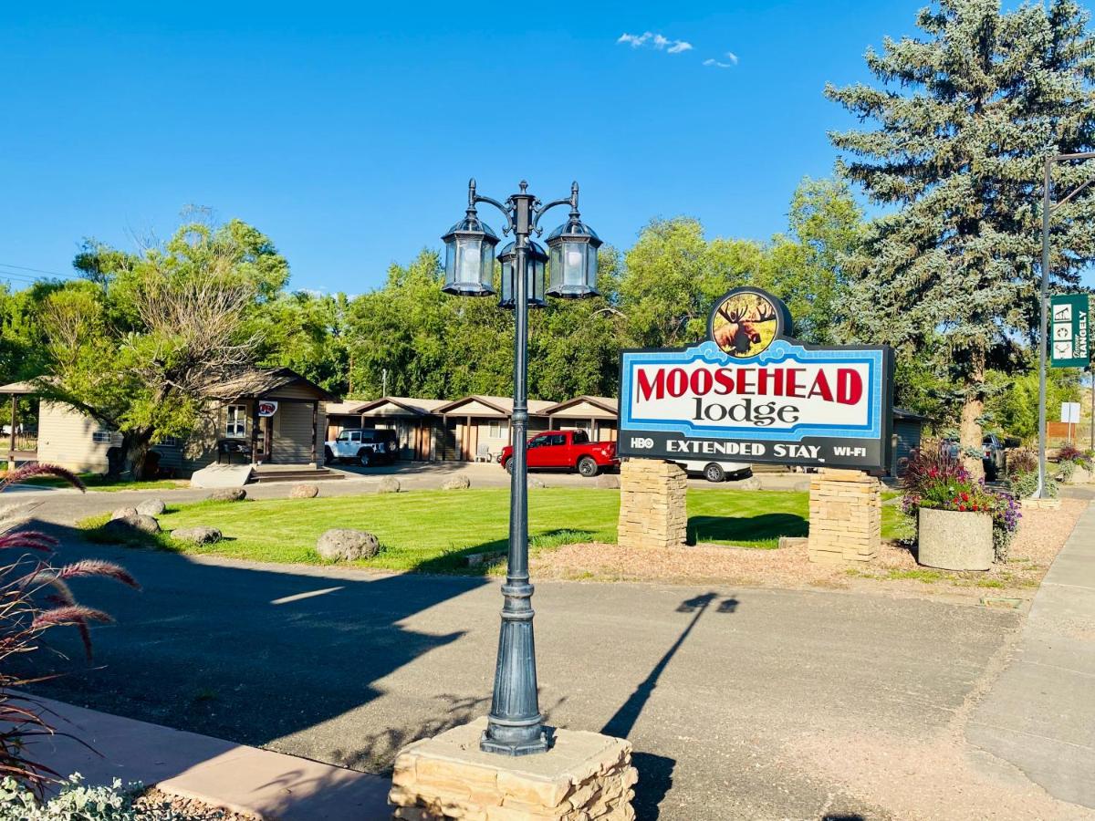 | Moosehead Lodge