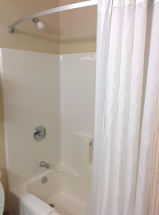 King Room - Disability Access/Non-Smoking at Country Inn & Suites by Radisson, Cincinnati Airport, KY