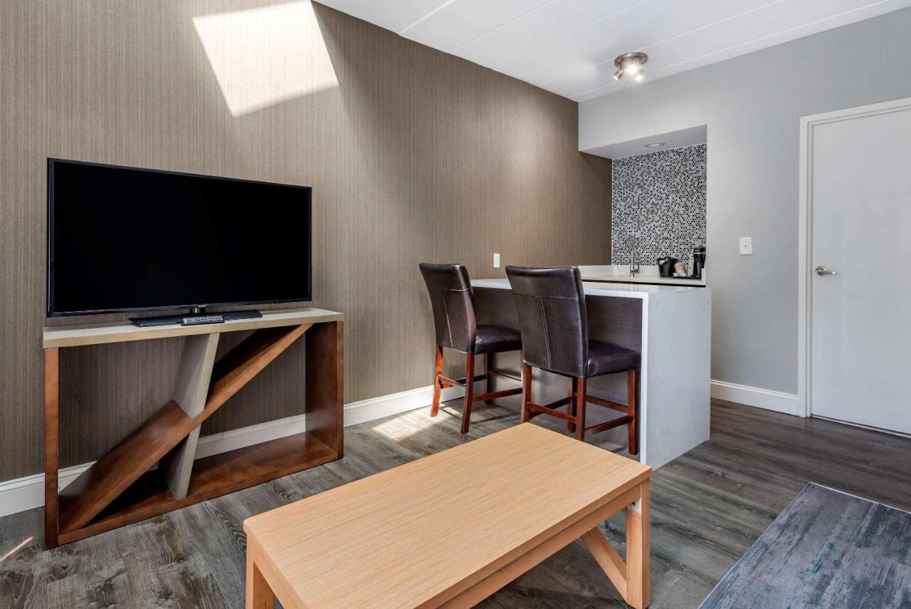 Queen Suite with Two Queen Beds - Non-Smoking at Somerset Lofts, Ascend Hotel Collection