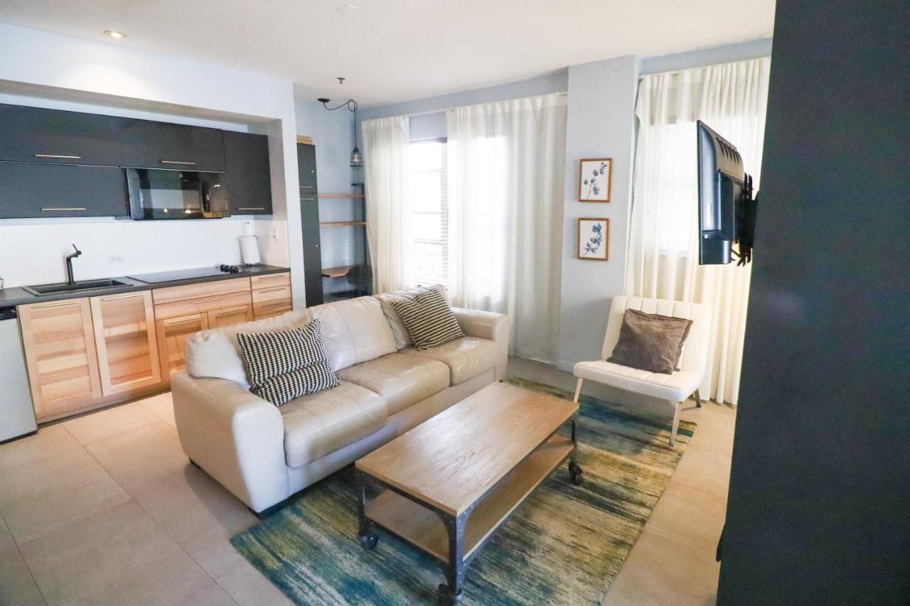 | Cento Collins Stays by Mercury South Beach