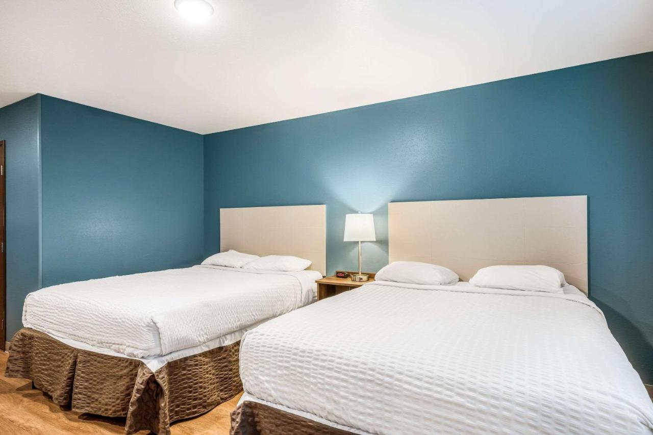 Queen Room with Two Queen Beds and Tub - Accessible/Non Smoking at WoodSpring Suites Elgin - Chicago